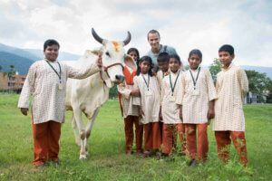 fabian-merkle-with-students